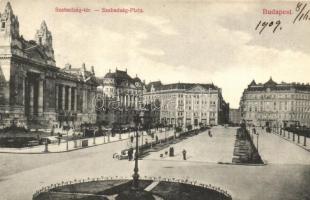 Budapest V. Szabadság tér, automobil. Divald Károly kiadása (EK)