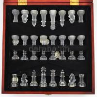 Üveg sakk-készlet, eredeti dobozában, 35x35 cm