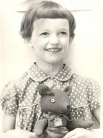 55 db régi és modern gyermek motívumos fotó és képeslap / 55 pre-1945 and modern child motive postca...