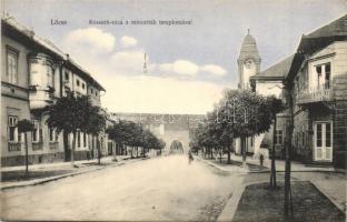 Lőcse, Levoca; Kossuth utca, minoriták temploma / street view with church