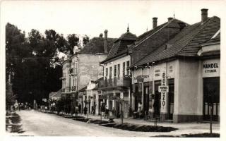 Hévíz, Rákóczi utca, Mandel étterem, Gondűző vendéglő és borozó, kávéház, Kiss Vince üzlete. Mérei Ignác kiadása