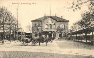 Kluczbork, Kreuzburg O.S.; Bahnhof / railway station, chariots