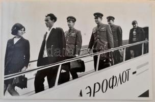 1969 Szovjetúnióban járt  magyar katonai küldöttség útjáról készült fotó, Kijevi helyszínekkel. Előr...