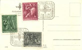 1943 Második Világháborús magyar hegyi vadász katonák télen a hóban kúszva. Haditudósító Kiállítás /...