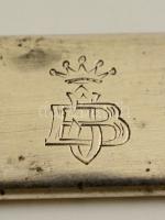 Ezüst (Ag.) monogramos fésűtartó, jelzett, h:9,5 cm, nettó:20 g