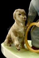 Zsolnay karikázó kisfiú a kutyával, kézzel festett, hibátlan, jelzett (Sinkó), h: 19 cm, m:18 cm