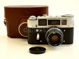 FED 4 távmérős fényképezőgép, Industar-61 2.8/52 objektívvel, eredeti bőr tokjában, működőképes állapotban / Vintage Russian camera, in working condition