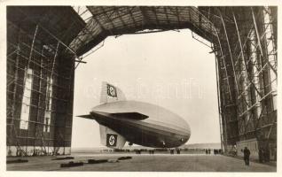 LZ 129 Hindenburg der Deutschen Zeppelin-Reederei / German airship with swastika. So. Stpl