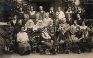 1925 Léva, Levice; Kereskedelmi iskola végzett tanulói / commercial school graduates, students. Ifj. Laufer B. group photo