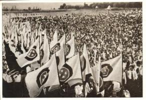 1940 Hidas, Az egyesült németek megérkeznek Magyaroszágra, nagygyűlés. Székely családok betelepítése / Spende für die VDA-Schulsammlung, Grosskundgebung / colonization of united German families in Hungary, mass rally (EB)