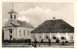 Szilágycseh, Cehu Silvaniei; Római katolikus templom és paplak / church and parish