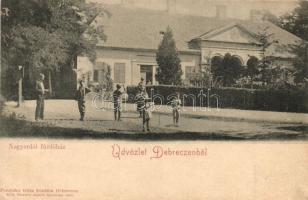 Debrecen, Nagyerdői fürdőház. Pongrácz Géza kiadása, Kiss Ferenc felvétele (vágott / cut)