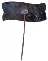 ~1948. "Kossuth és Petőfi" festett kitűző (26x11mm) T:2,2- festék kopott