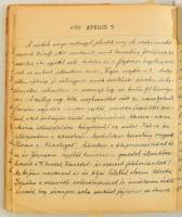 1943-1944 Kézzel írt napló, benne a világháború budapesti eseményeiről tudósító személyes hangvételű...