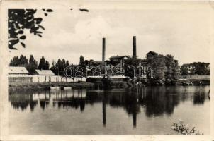 Mezőhegyes, Cukorgyár a tó felől (EK)
