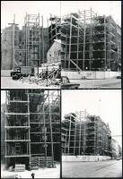 1975 Budapest, diszpécserház építése a Szabó Ervin tér mellett, 27 db vintage fotó, 9x13 cm