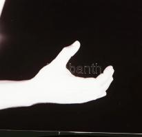 cca 1965 Kézjelek, 13 db szabadon felhasználható vintage negatív, 6x6 cm