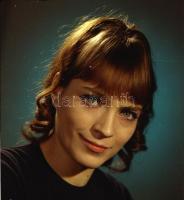 cca 1972 Magyar színészekről készült felvételek, 13 db vintage negatív, 6x7 cm