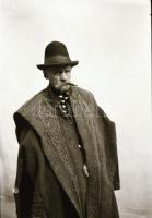 cca 1958 Kecskemét környéki tanyák és emberek, 13 db vintage negatív, Medgyesi László hagyatékából, ...