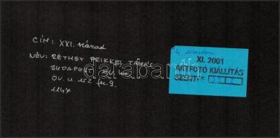 cca 2000 Réthey Prikkel Tamás 2 db feliratozott, vintage fotóművészeti alkotása, 29,5x20 cm, karton ...