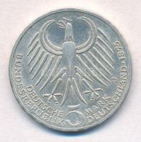 NSZK 1975J 5M Ag "Friedrich Ebert" T:1-,2
FRG 1975J 5 Mark Ag "Friedrich Ebert"...