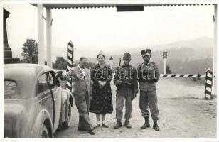 Magyar határőrök, automobil / WWII Hungarian border guards, automobile. photo