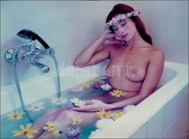 cca 1991 Menesdorfer Lajos (1941-2005) budapesti fotóművész hagyatékából, 2 db vintage fotó, jelzés ...