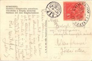 Komárom, Komárno; Városháza este, Klapka György szobor / Radnica a Klapkovym pomnikom / town hall at...