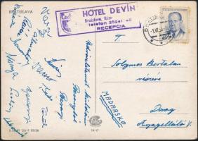1956 a Dorogi Bányászok játékosainak (Pálmai, Bakó, Török, stb.) aláírásai Pozsonyból küldött levelezőlapon