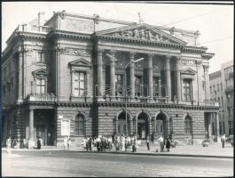 cca 1960 A régi Nemzeti Színház épülete, fotó, 18×24 cm