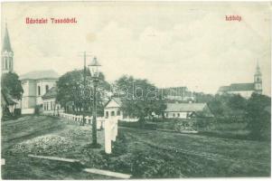 Tasnád, utcakép templomokkal, villanyoszlop