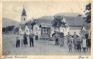 Kisoroszi, Nagy sor, utcakép templommal és kúttal (ázott sarok / wet corner)