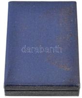 ~1970-1980. "Magyar Vöröskereszt Kiváló Dolgozója" zománcozott, aranyozott kitüntetés, min...