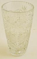 Ólomkristály váza, minimális csorbával, metszett, m: 22 cm