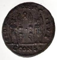 Római Birodalom / Arles / II. Constantinus 333. AE Follis (2,75g) T:2
Roman Empire / Arles / Consta...