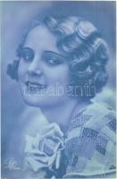 2 db RÉGI hölgy, szerelmespár motívumlap Leo Paris kiadásban / 2 pre-1945 lady, love couple motive p...