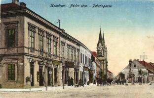 Komárom, Komárno; Nádor utca és üzletek / street view with shops (EK)