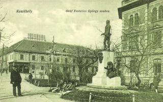 Keszthely, Gróf Festetics György szobra, gyógyszertár, posta és távira (EK)