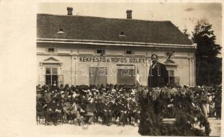 Nagykanizsa, Rosenberg Jónás Kékfestő és rőfös üzlete, ünnepély. Király utca 12. photo