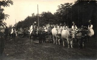 Szombathely, Virágkarnevál ökörszekerekkel. photo