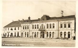 Magyarlápos, Oláhlápos, Targu Lapus; Főszolgabíróság, Szentháromság gyógyszertár, Sötő Ferencné üzlete / court, shops, pharmacy