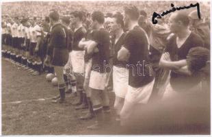 Buzánszky Jenő az Arancsapat tagjának saját kezű  aláírása nyomtatott képen / Footballer autograph