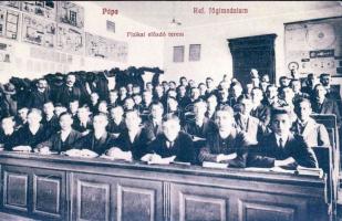 Pápa főgimnázium fizika előadó