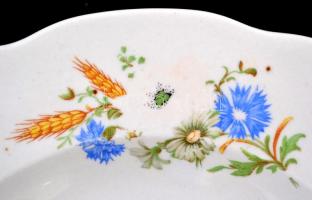 Zsolnay virágmintás porcelán mélytányérok, 2 db, matricás, jelzett, kopott, d: 24 cm