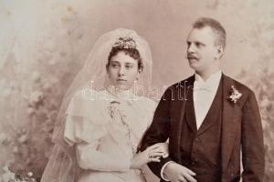 Vegyes fotó tétel, 7 db, keményhátú fotók, és két fotólap, a keményhátú fotók között 2 db Bp., Schmi...