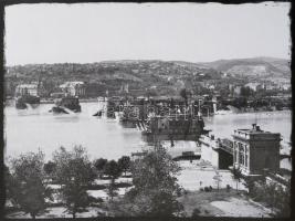 Tamási Miklós-Ungváry Krisztián: Budapest 1945. Bp.,2006, Corvina. Gazdag képanyaggal. Kiadói karton...