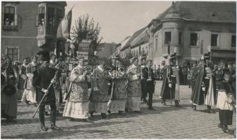 cca 1925 Budapest, Szent István napi körmenet, vintage fotó Kerny István (1879-1963) budapesti fotóm...