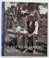 Magyarország története képekben. I-III. kötet. Szerk.: Gyurgyák János. I. kötet: A dualizmus kora. I...