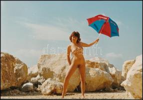 cca 1981 Menesdorfer Lajos (1941-2005) budapesti fotóművész hagyatékából, 2 db jelzés nélküli vintag...