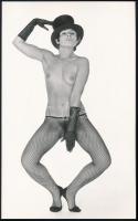 cca 1971 Nyuszi a kalap alatt, 3 db szolidan erotikus vintage fénykép, 24x15 cm